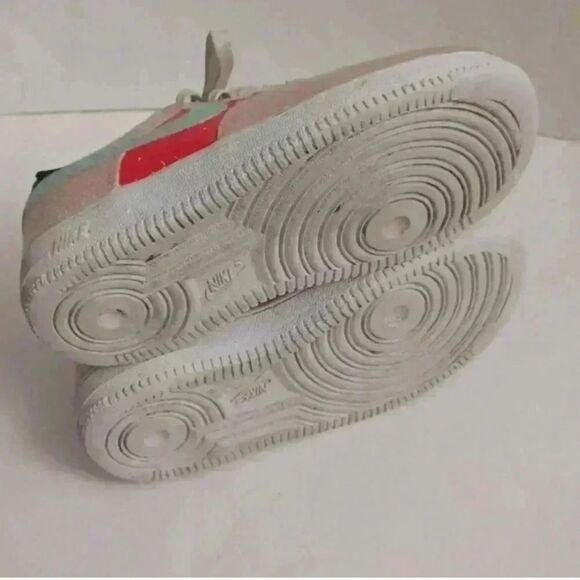 Nike Kids Multicolor Sneakers - Picture 13 of 13